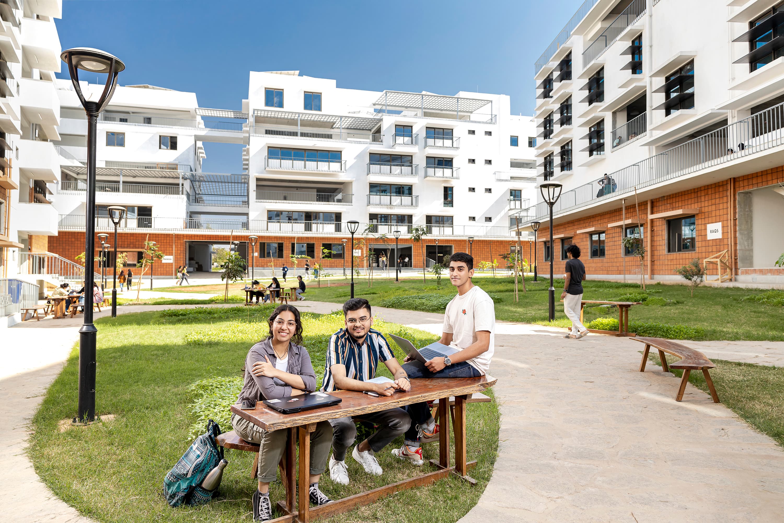 Corporate Image 32